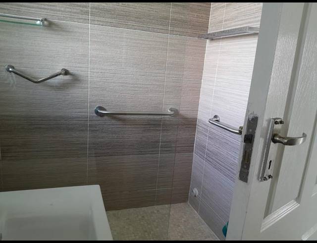 2 BEDROOM PROPERTY TO RENT IN NORTH BEACH